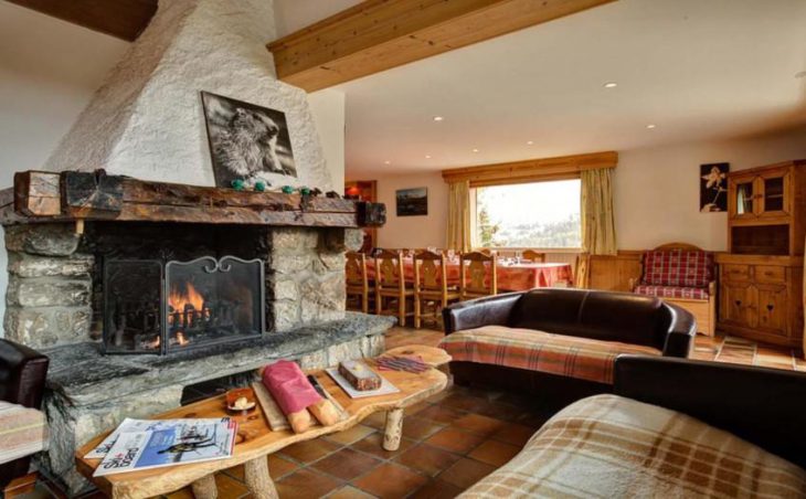 Chalet Elodie, Mottaret, Fireplace